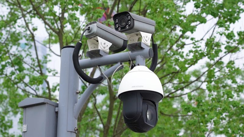 本地联网防盗报警系统：如何选择专业维修公司**